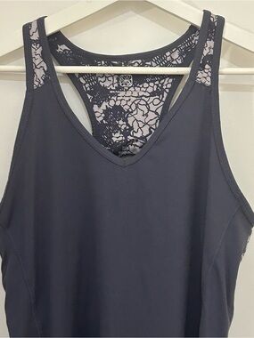 Athleta Fit Team Women’s Tank Top Fitness Workout Gym Size Medium